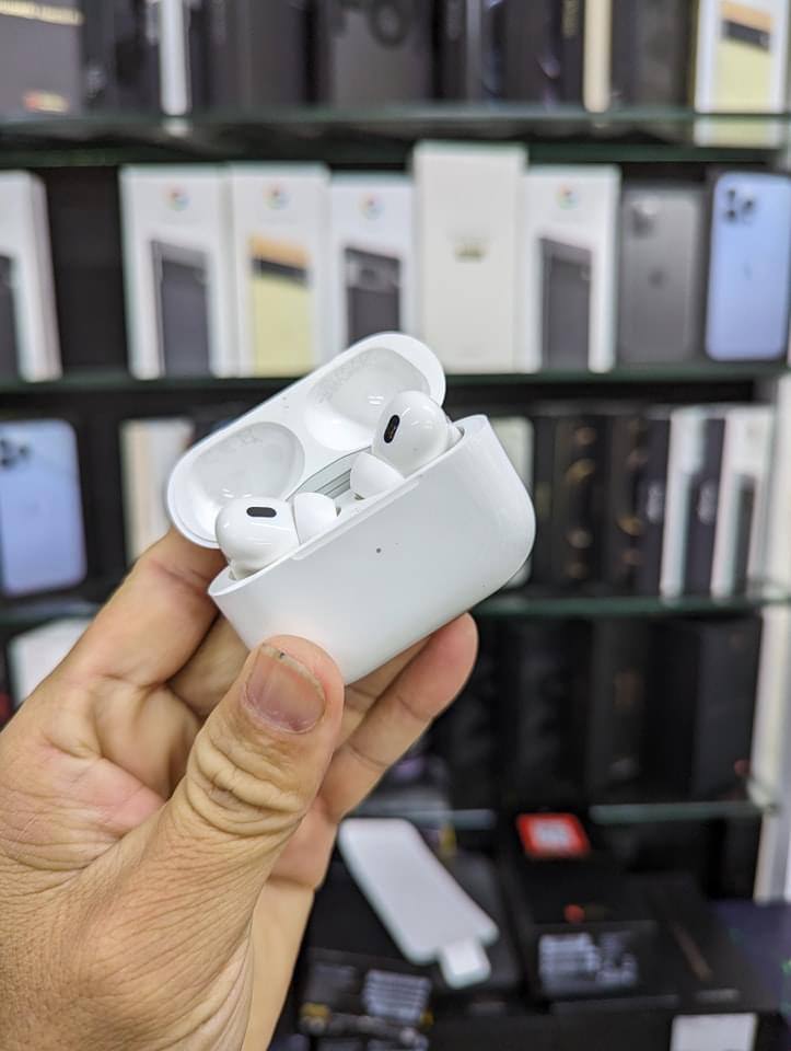 Apple AirPods 2 Pro