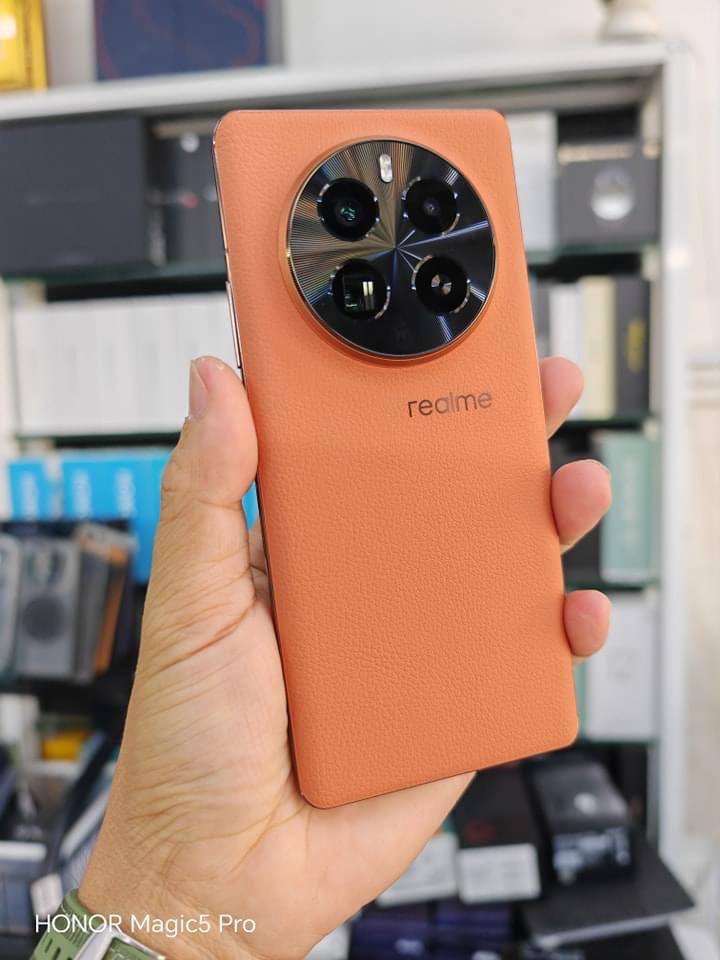 Realme GT5 Pro